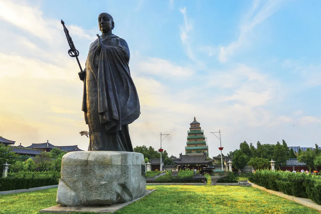 10-11月❤【西安秦地风情】动卧5日/双高双飞4日❤网评3钻❤特色美食【知青宴】+【一统江山宴】❤超值赠送【换装体验】+【