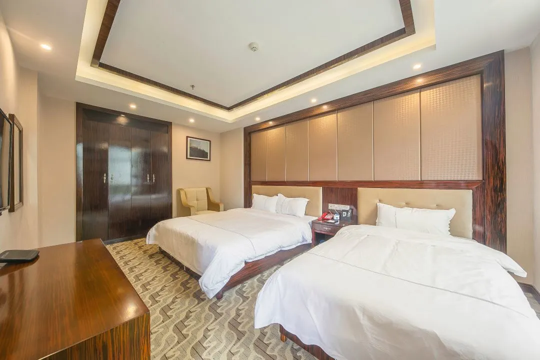 e738e31288093811cba35bfe0fcc5a5e-sz_95310-1