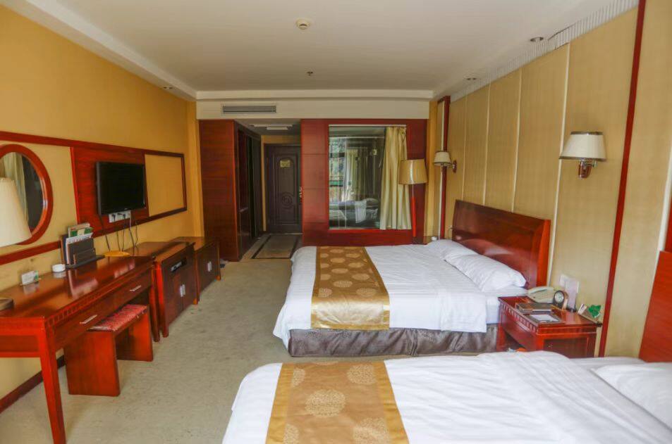 eba78873e3ddd70766d29cc7a3bfd95b-sz_66933