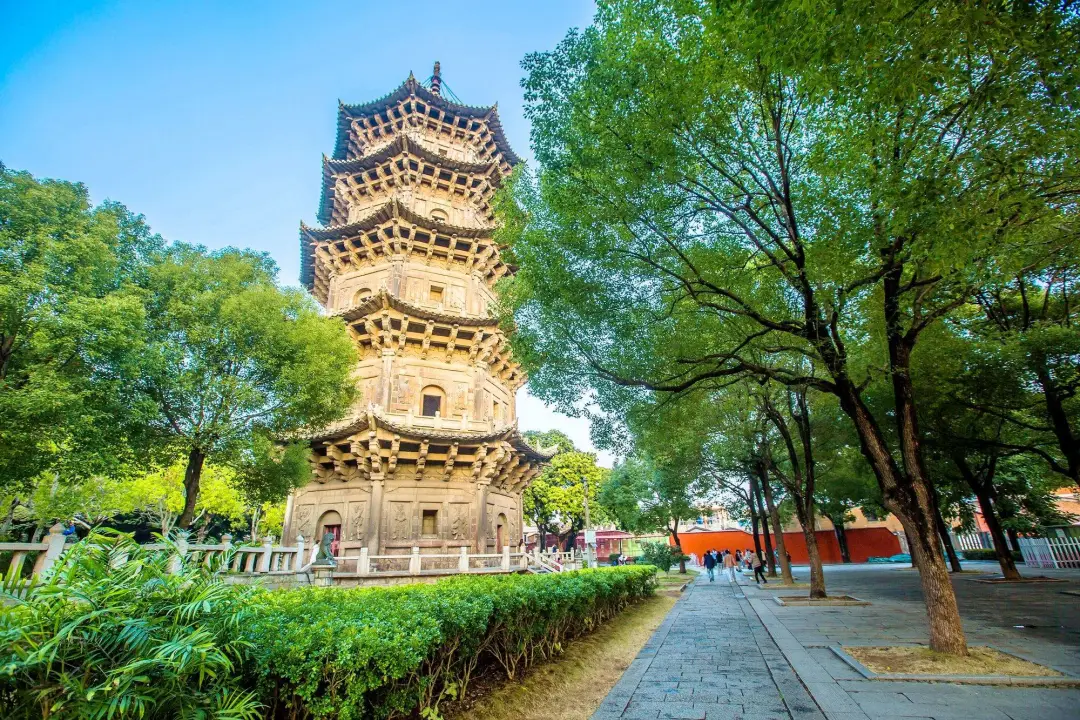 ecbd55a3fa6a011fdf8fc6940db5179b-sz_821551