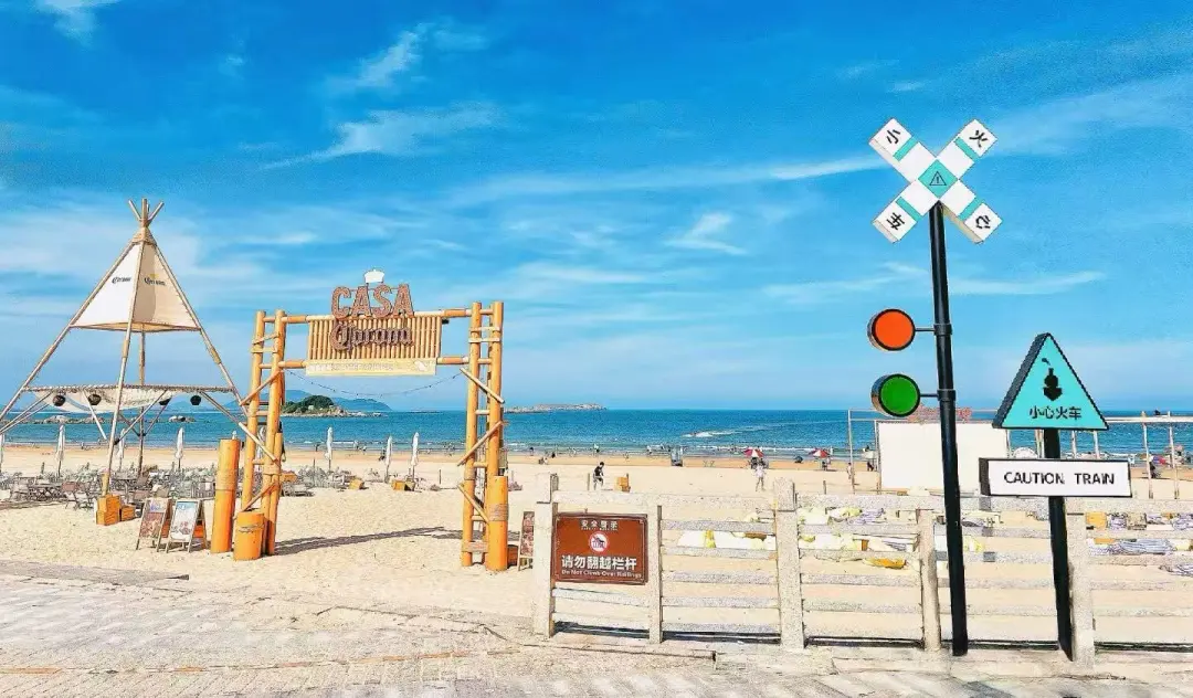 【闽粤赣三省】¥1899/人起 纯玩双卧8日游•玩转福建6城+潮汕+瑞金：龙岩.漳州.厦门.福州.泉州.南平.潮汕.花最少的钱玩最全面最精华的景点~