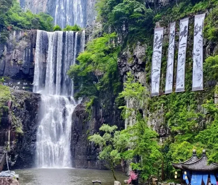 f4a3b6bc0a76957214725ec70ad217fb-sz_284663 f4a3b6bc0a76957214725ec70ad217fb-sz_284663