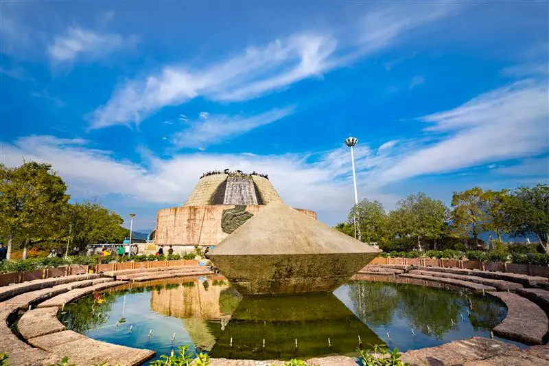 f57d31b9fa3f961cc330573a02170c4d-sz_79293