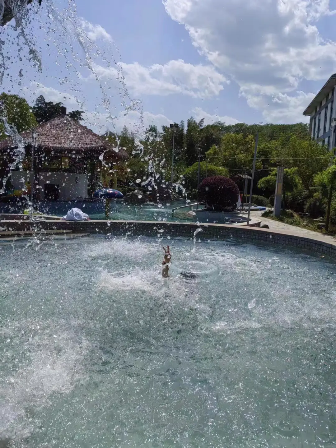 f969c842c07b9ef9104d8b279198868b-sz_419584 f969c842c07b9ef9104d8b279198868b-sz_419584