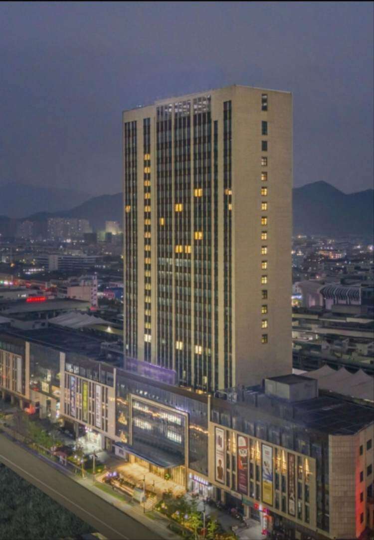 浙南❤️文城百丈漈品尝特色长桌宴❤️观海岛洞头夜游梧田老街❤️入住五星酒店五日游纯玩599元/人