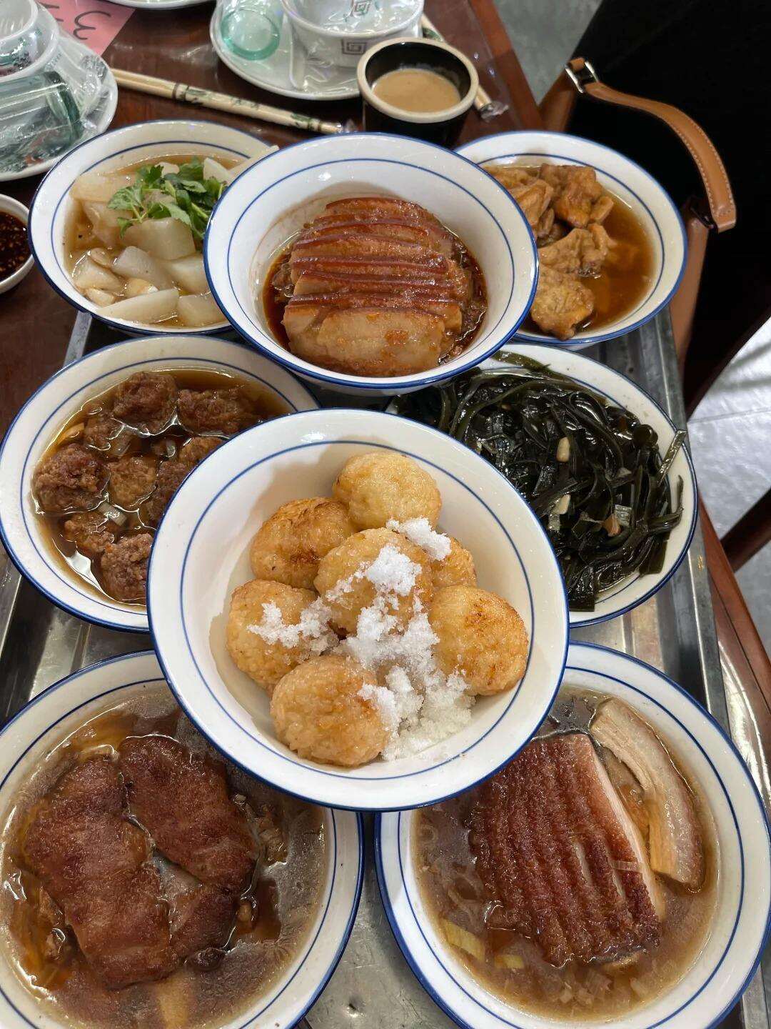 00000000atuXWGWfjUzHLQko