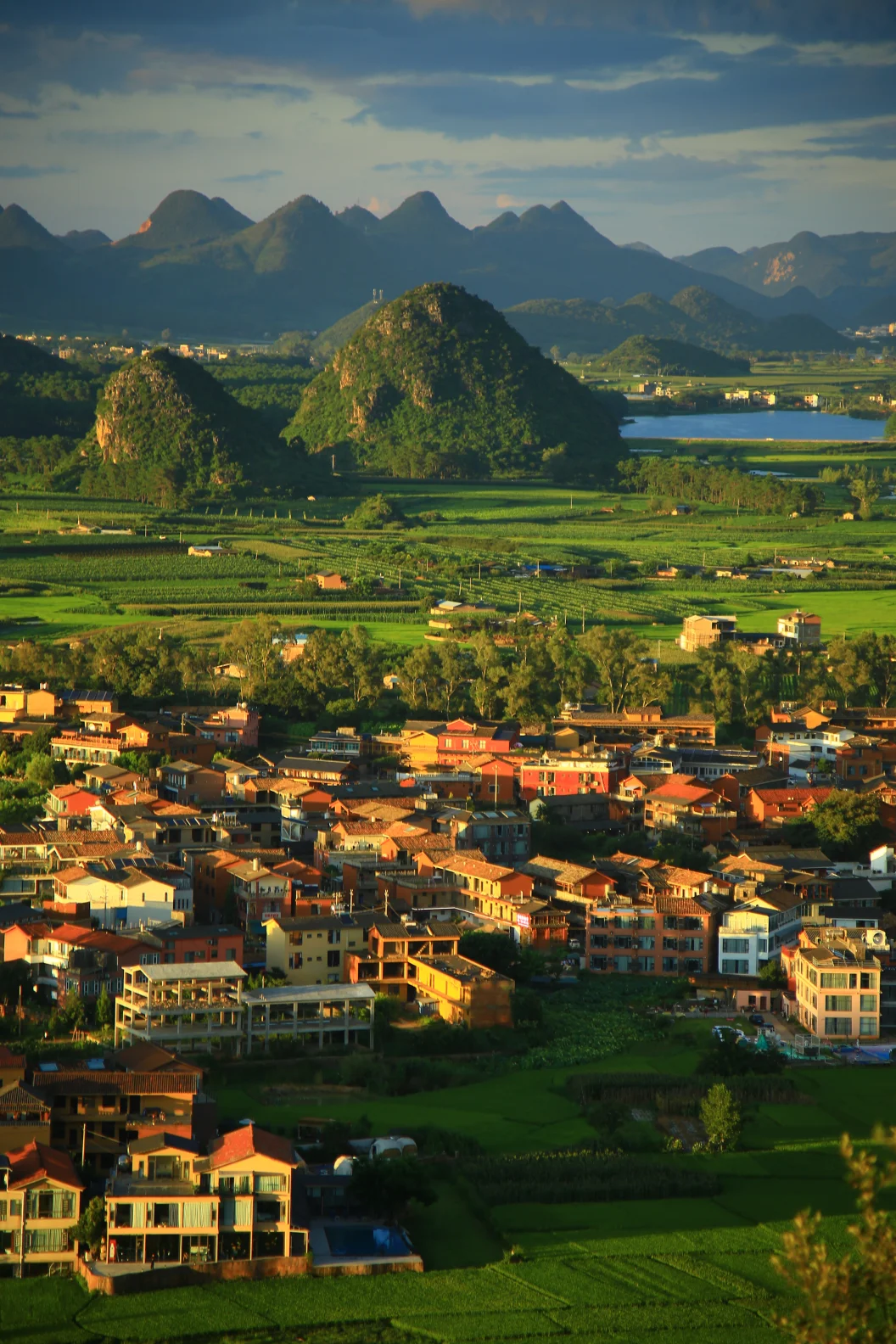 春风十里·滇东南 | 昆明 罗平 坝美 普者黑 蒙自 元阳 建水 弥勒 红土地 元谋双飞10日