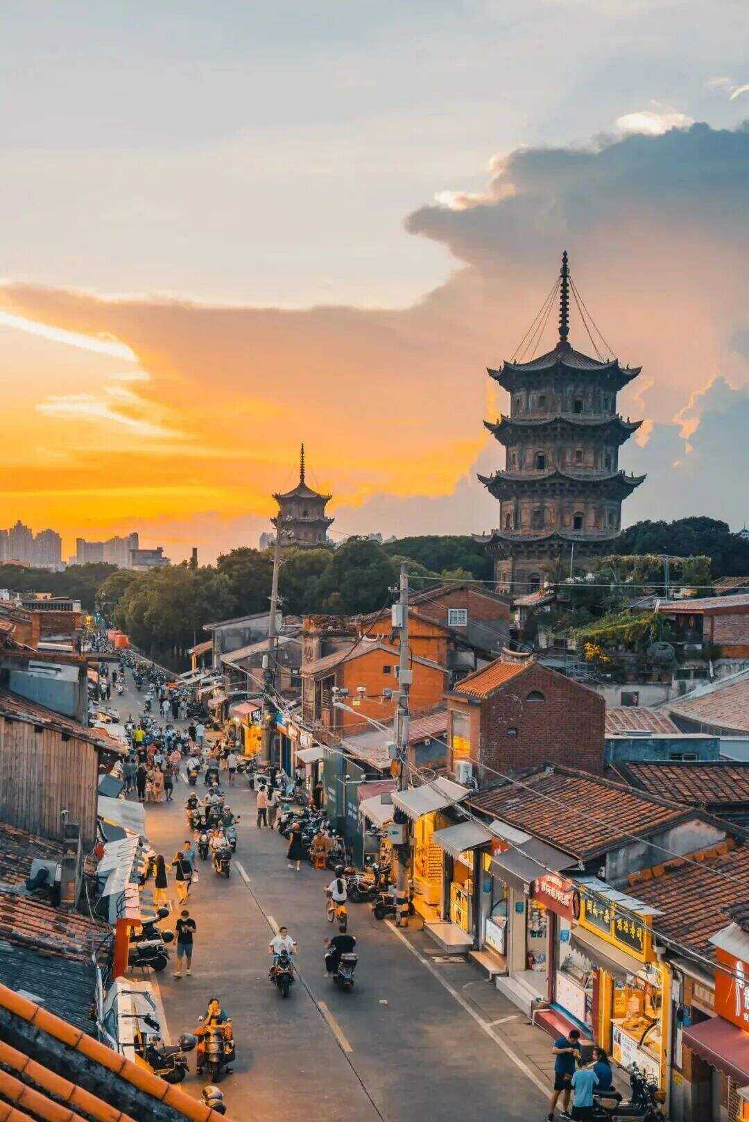 00000000xdubWhWVWxDGIsrT