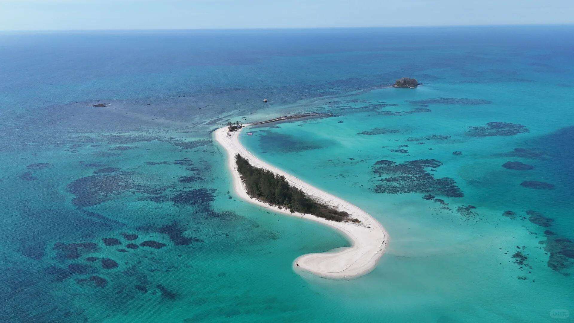 00000000ywEblZbWMdbQEnyN