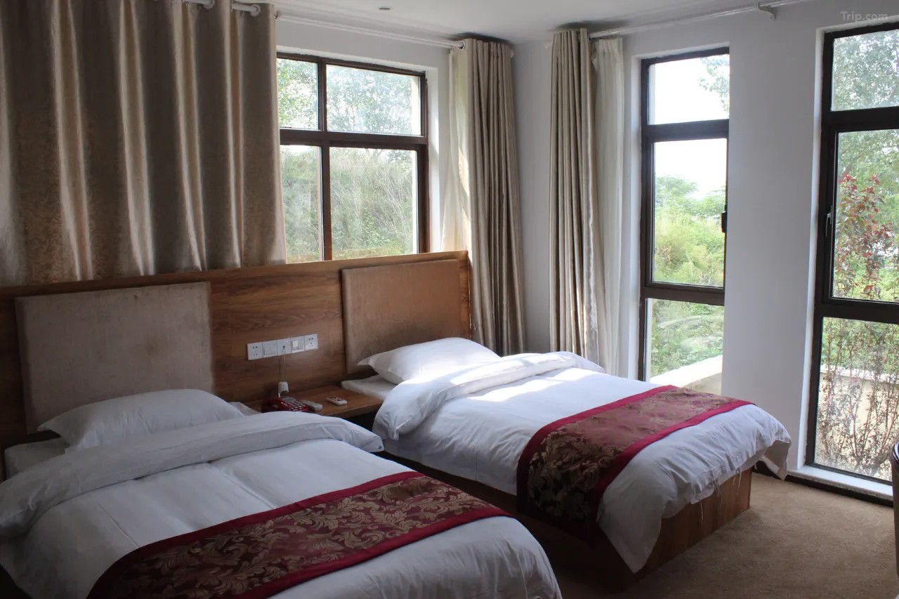 020011200081bk02f6D6A_W_1280_853_R5 020011200081bk02f6D6A_W_1280_853_R5