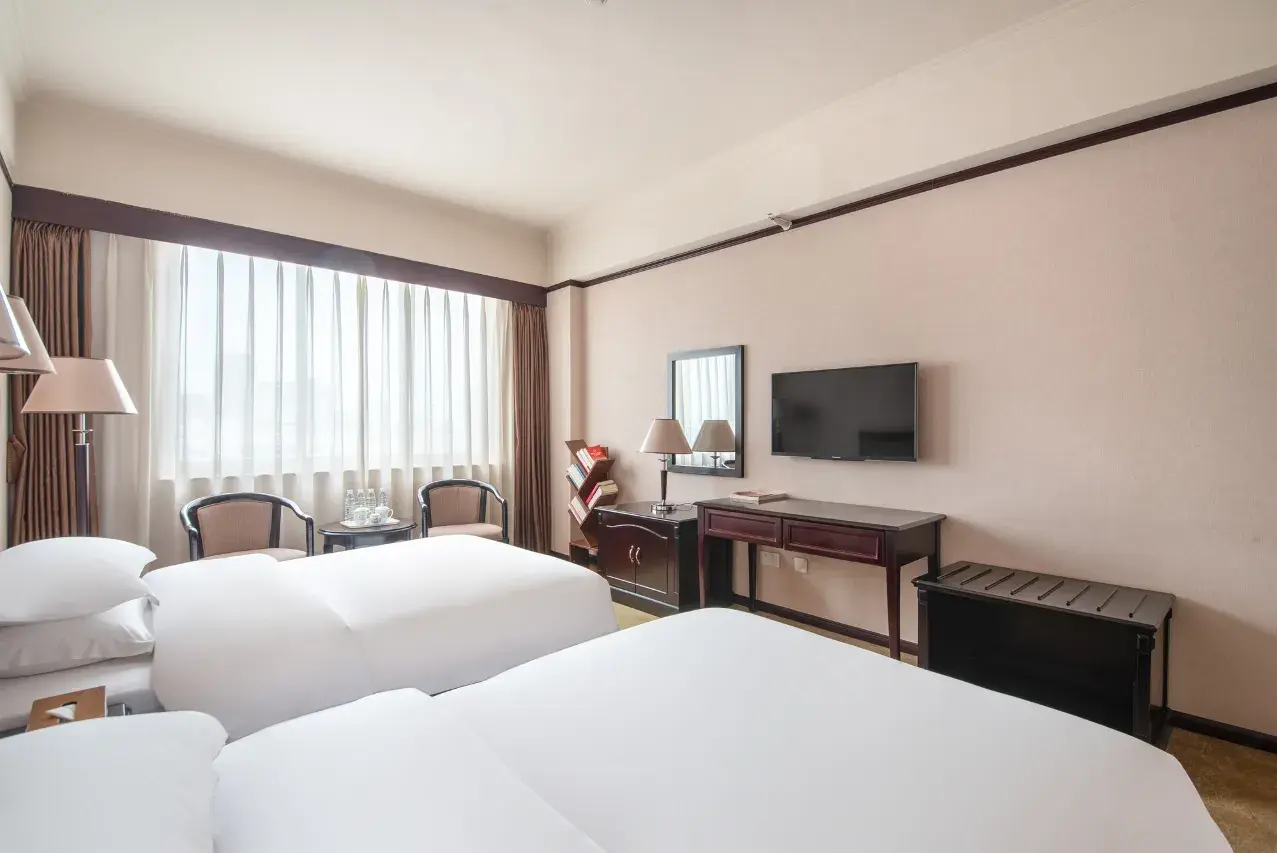 02013120009sknn8o31E1_W_1280_853_R5