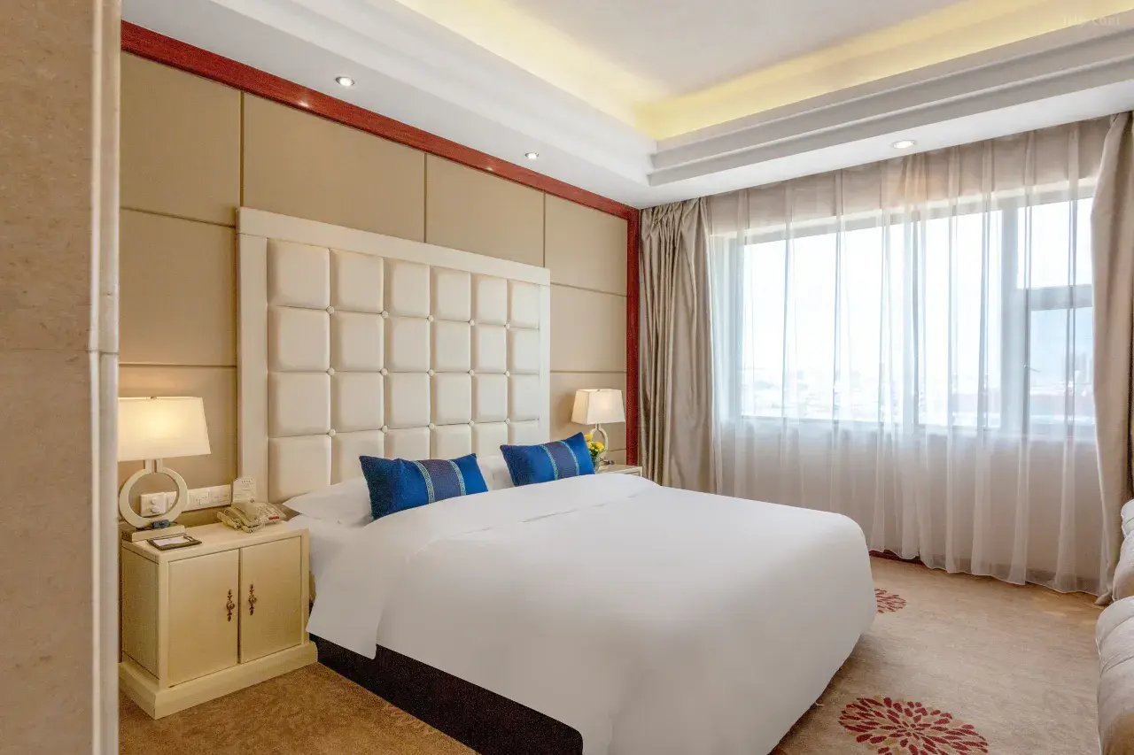 0202a120009v3e6q62CB2_W_1280_853_R5