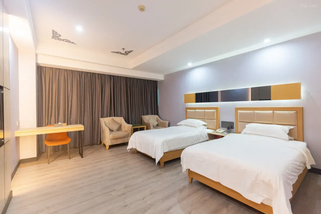 0202z120008gkhbra44D6_W_1280_853_R5