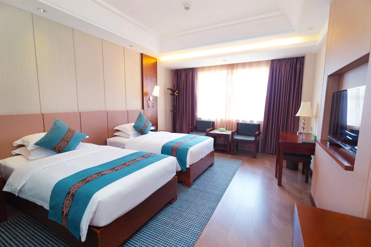 0203r12000kkzynt75B2B_W_1280_853_R5