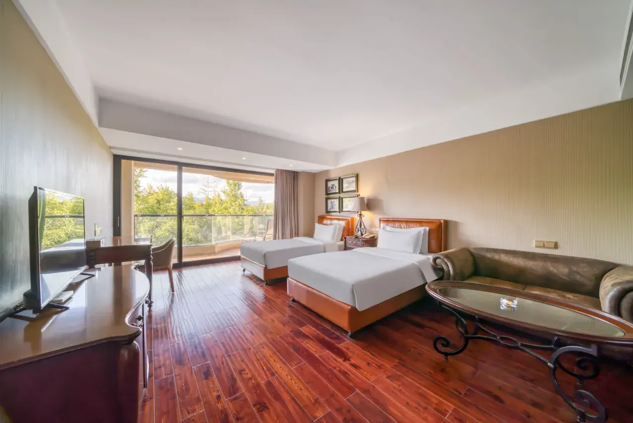 02047120009yvsnwc7926_W_1280_853_R5