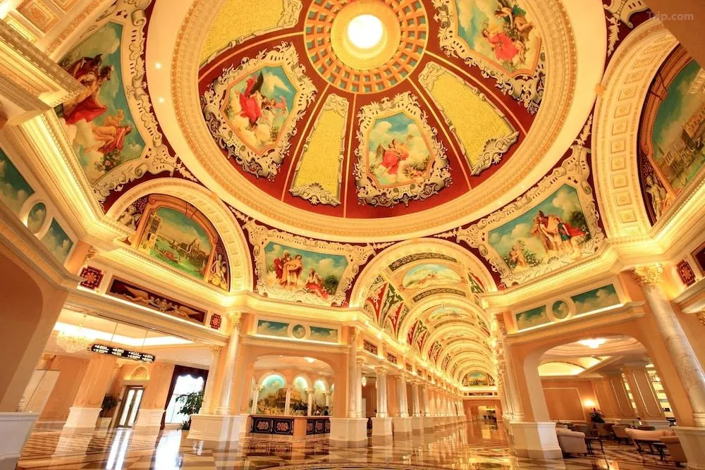 0224t12000fhpt0h0FB44_W_1280_853_R5