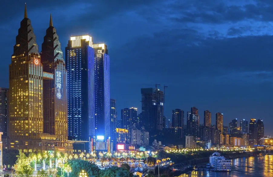 12月20日重庆大甩卖双飞5日699元❤️重庆2+1头等舱❤️仙女山-天生三桥-懒坝-九黎城-乌江画廊游船-白公馆-磁器口