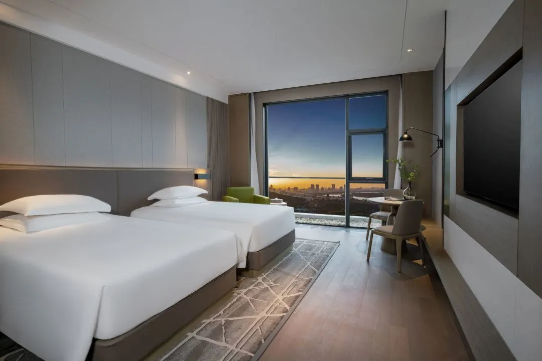 【皖南过大年】豪横~国际慢城超六星！3晚连住携程5钻宣城世纪缘国际酒店✦品价值2188元豪华年夜饭✦敬亭山登高祈福✦温泉洗浴自助大餐~4日游