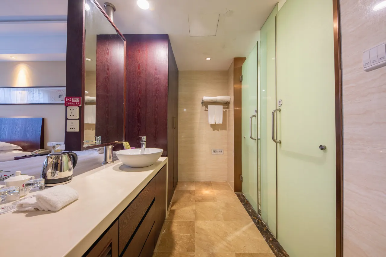 0AD0d12000ayy508c3047_W_1280_853_R5-1 0AD0d12000ayy508c3047_W_1280_853_R5-1