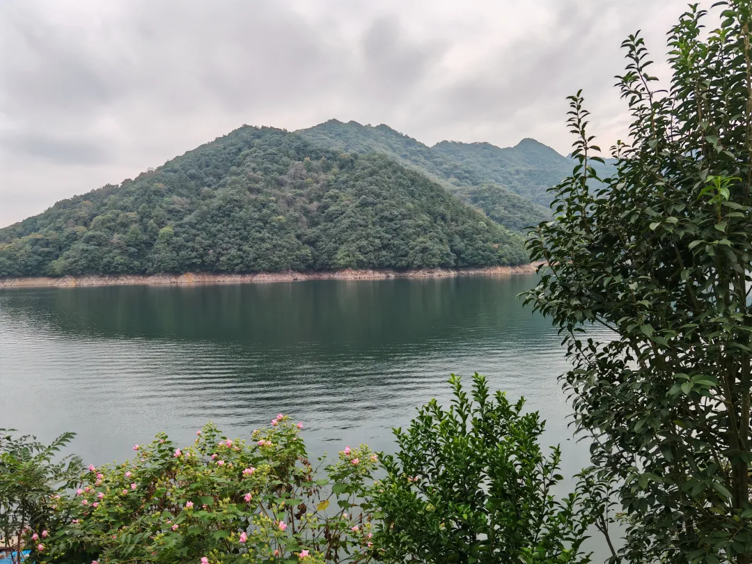 0bb406f34107d49968158e52e554a6eb-sz_5953675 0bb406f34107d49968158e52e554a6eb-sz_5953675