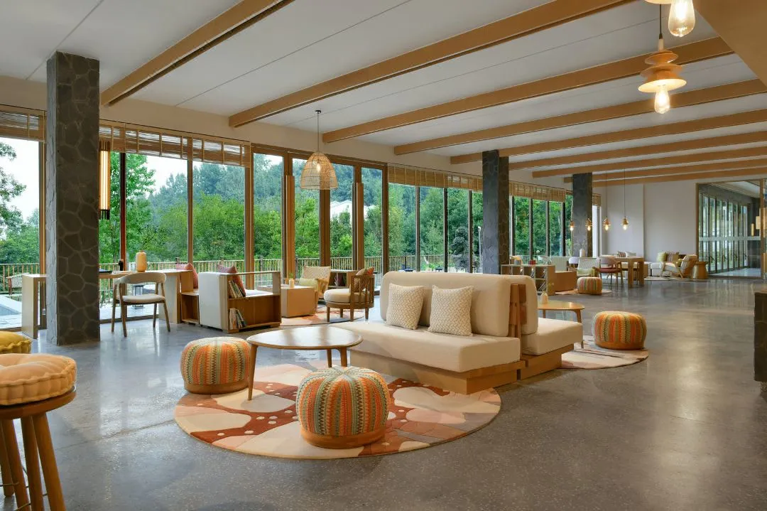 116d98e17d4e5bc0c844fa0cd6818888-sz_142051