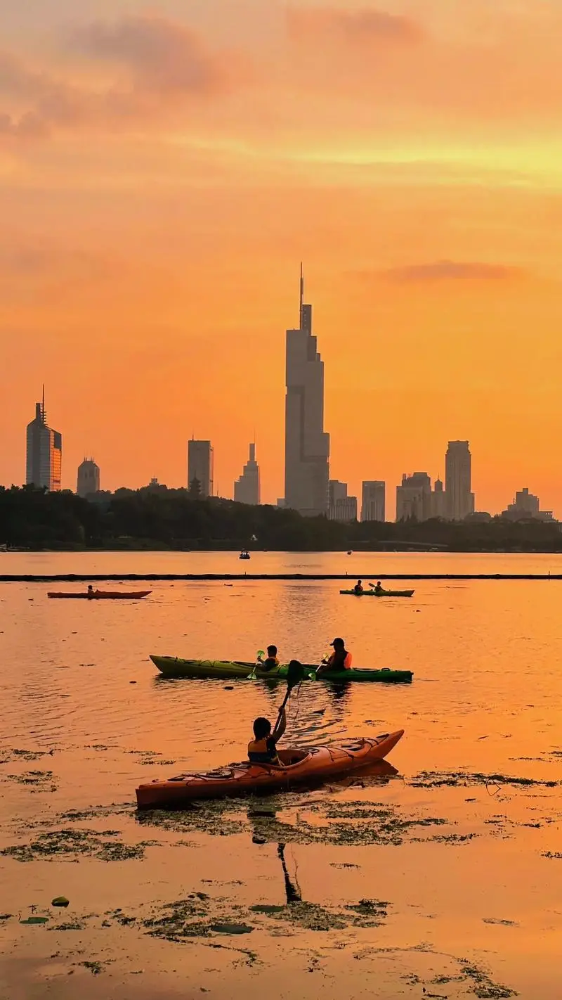 马到成功【五星南京过大年四天三晚798】升级1688元的年夜饭·一餐牛排自助餐，赠送价值200元景区大门票哦