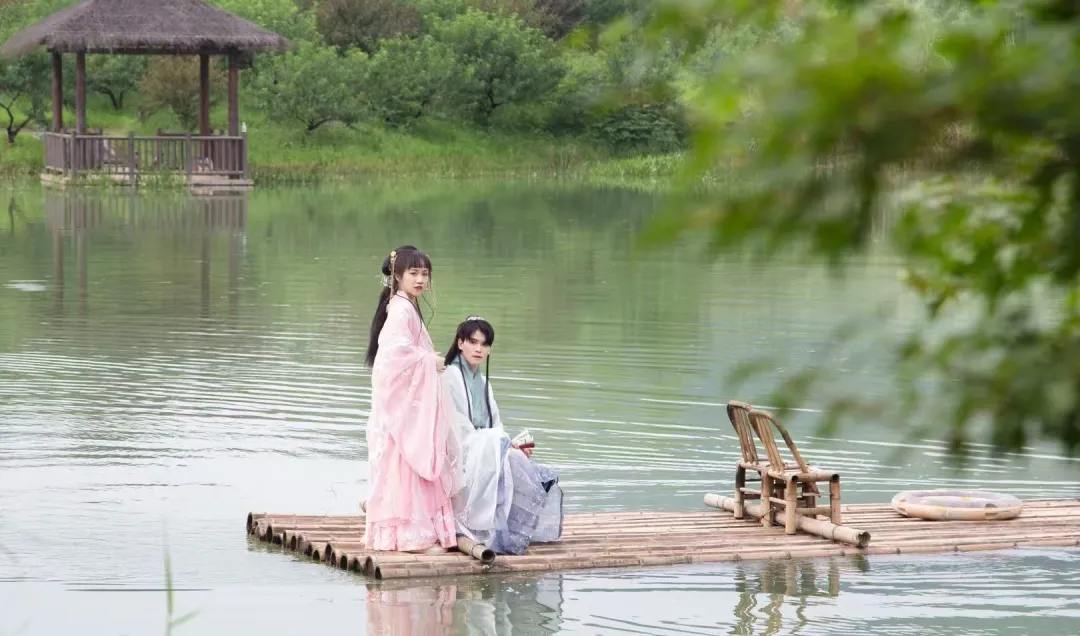 19924d46657b6aae6a950025469497ae-sz_2266578