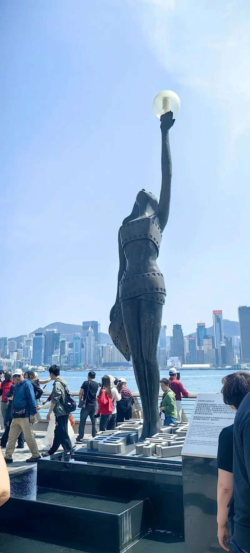 19b20e63a2c19404cbefdfa415651f35-sz_138336-1