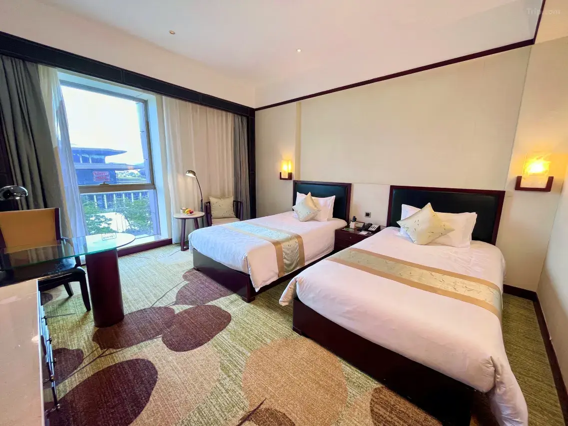 1mc1j12000d2mvnke7935_W_1280_853_R5