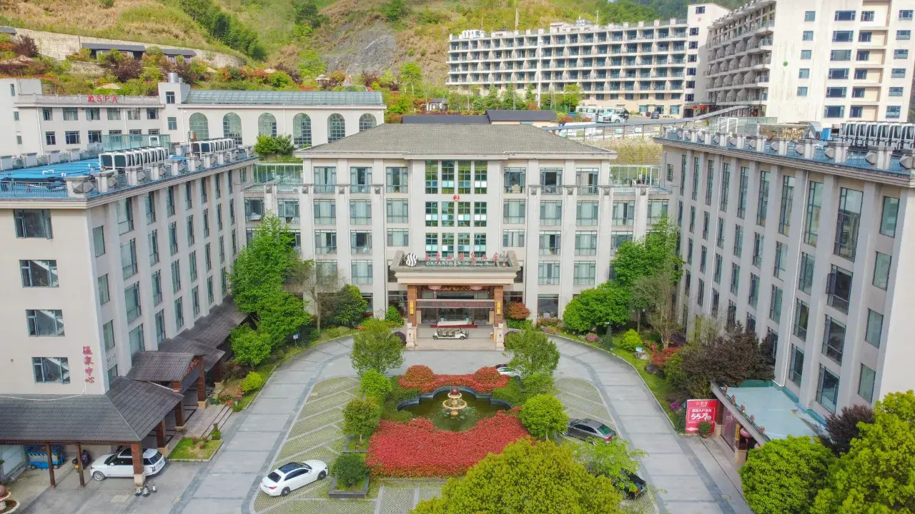 1mc2512000dnoltzk2425_W_1280_853_R5 1mc2512000dnoltzk2425_W_1280_853_R5