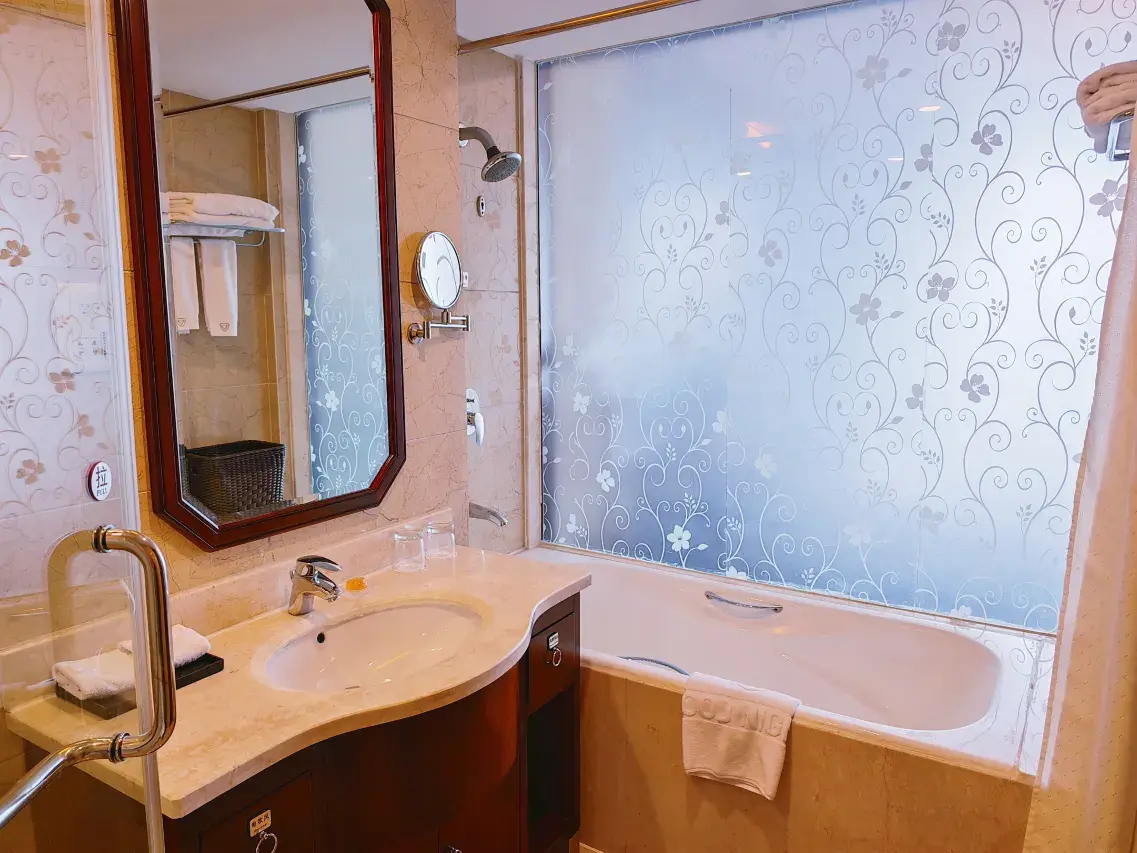 1mc2k12000nz7mt5mE123_W_1280_853_R5