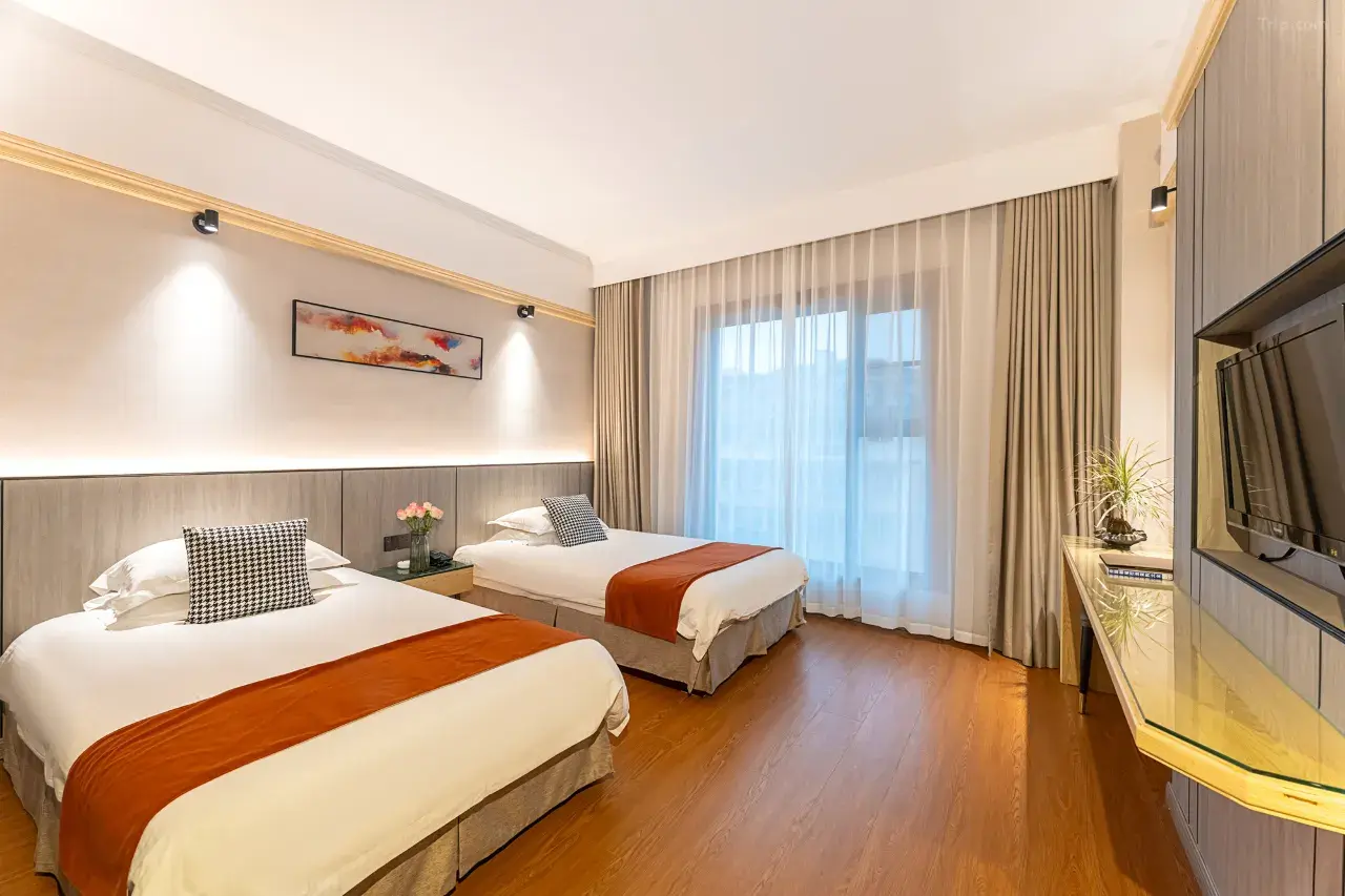 1mc2o12000dtvxz3q28F0_W_1280_853_R5