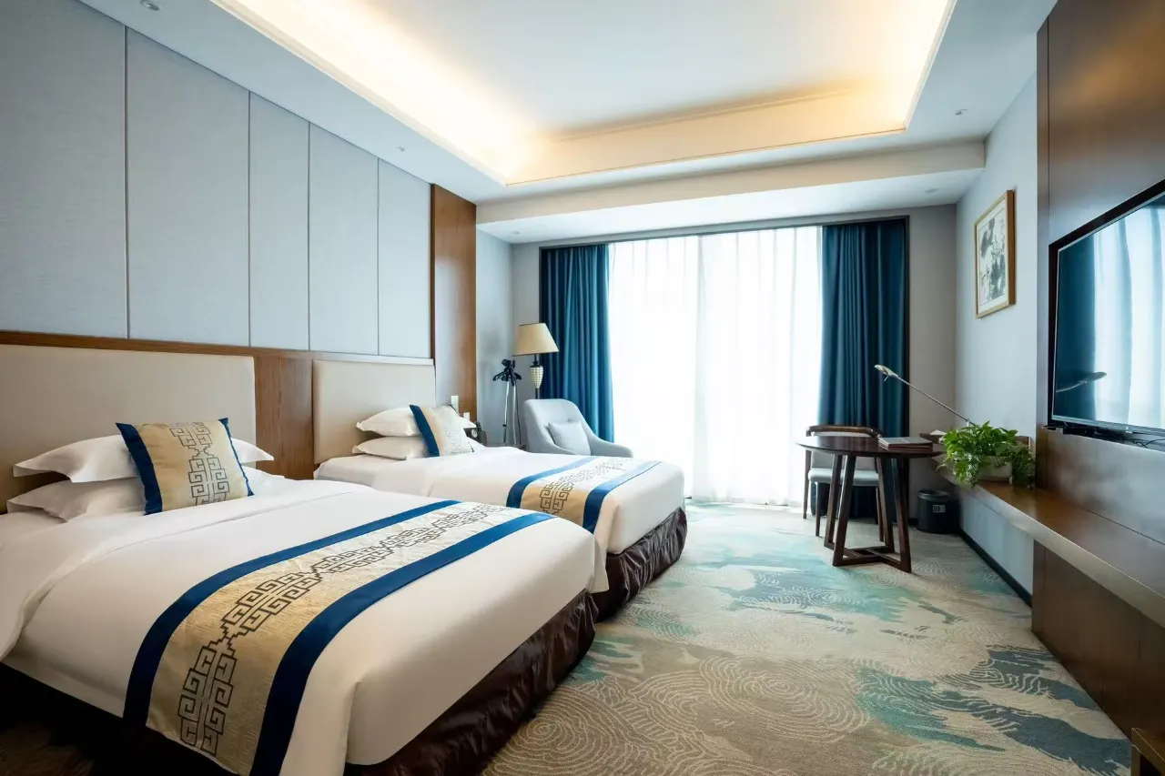 1mc5a12000ny0jd7j8E82_W_1280_853_R5