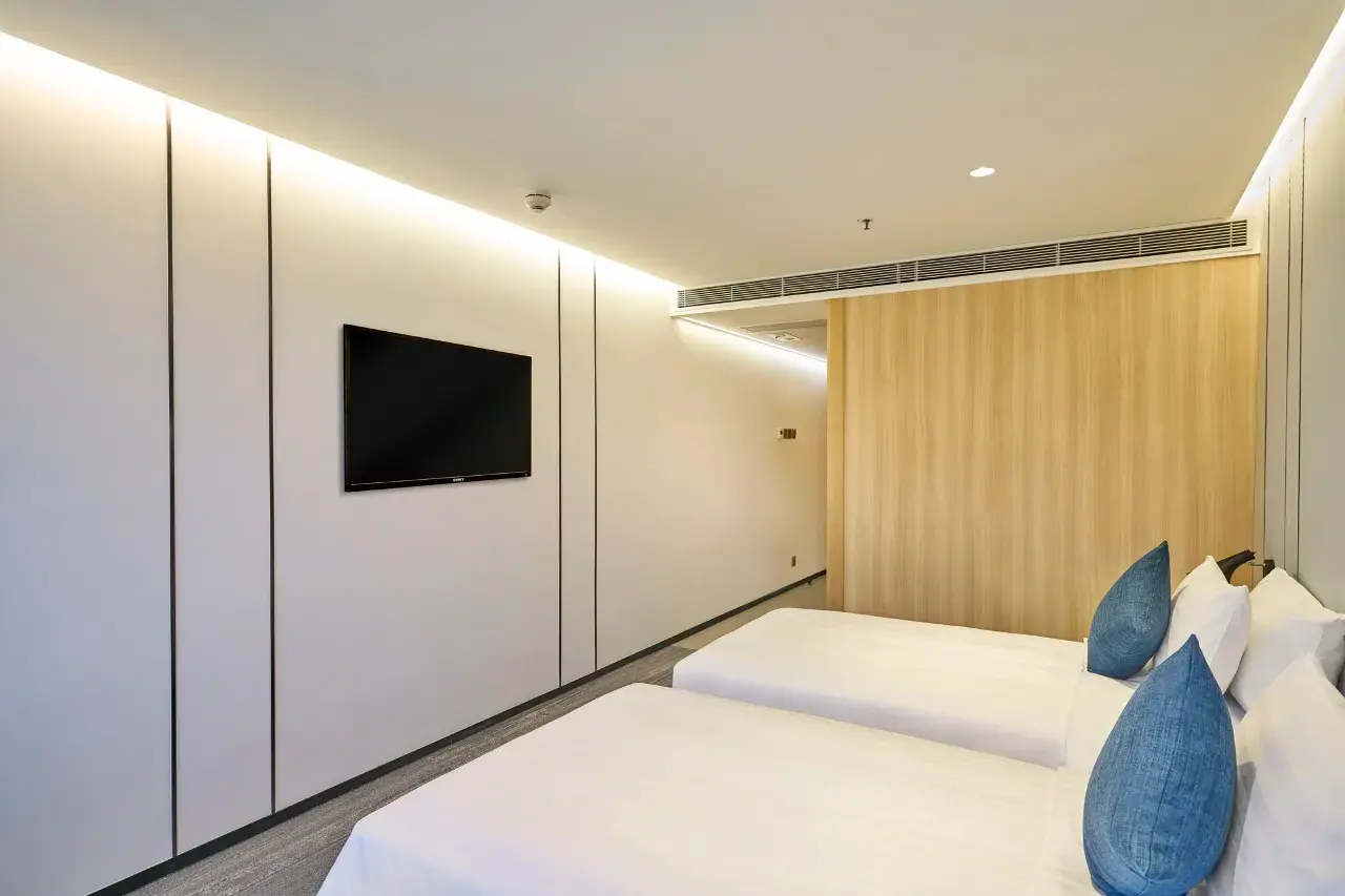 200i0x000000l0y8uEFC4_W_1280_853_R5