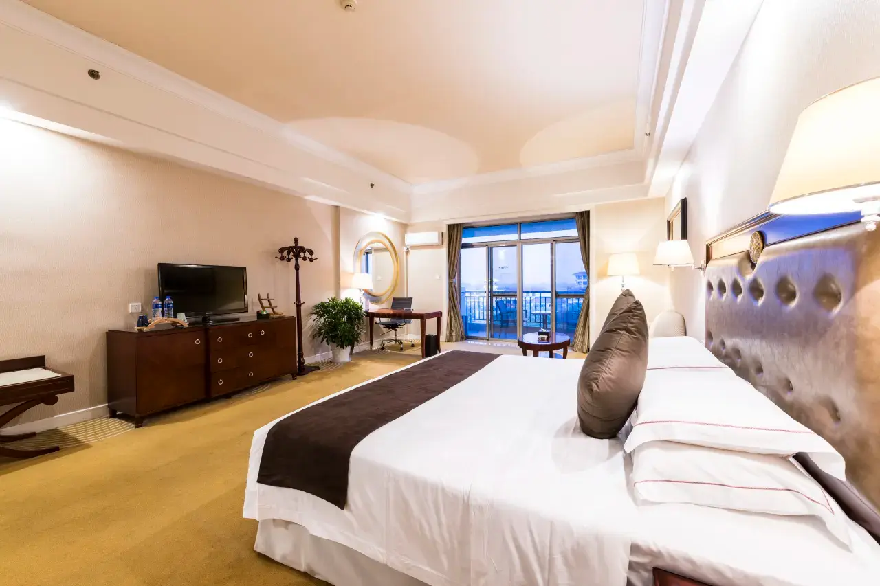 200j1600000105ezh3729_W_1280_853_R5