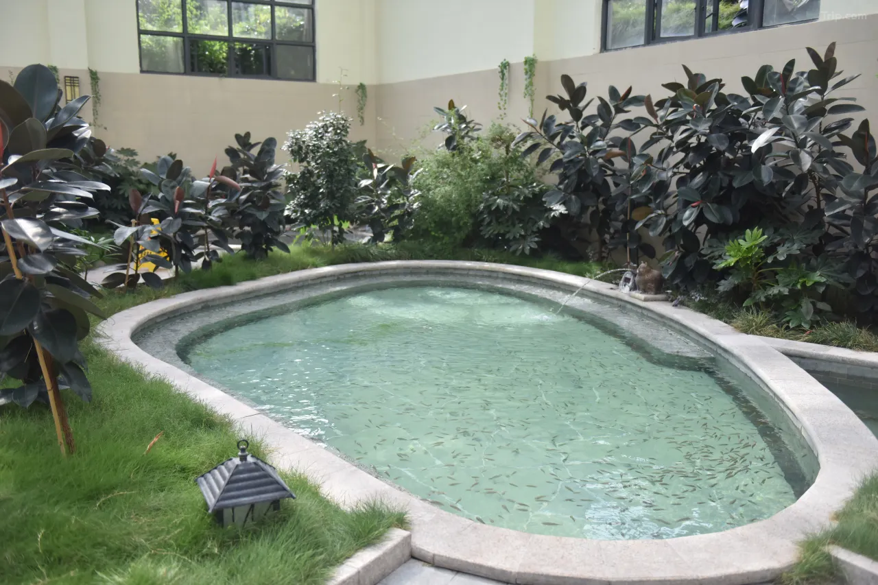 200q1b000001ba3zq2C73_W_1280_853_R5 200q1b000001ba3zq2C73_W_1280_853_R5