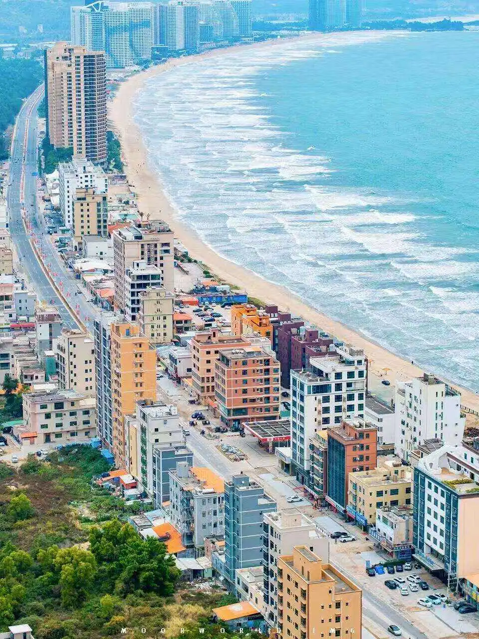 21eb0aa71f26a0ce3b2945ac40d69595-sz_238432-1