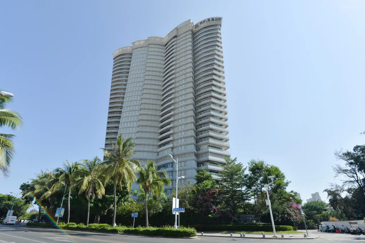 220l14000000x5ybj6D9B_W_1280_853_R5 220l14000000x5ybj6D9B_W_1280_853_R5