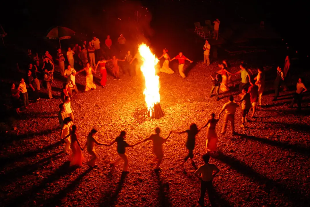 22a1af9611efef304bd54ca8369877ea-sz_374200 22a1af9611efef304bd54ca8369877ea-sz_374200