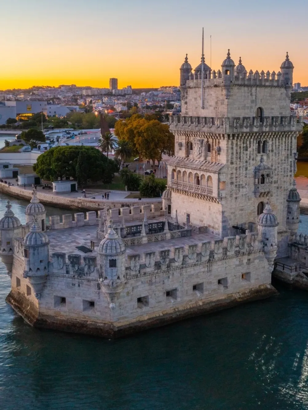 24142a50646e9534861573b7ff1eb26d-sz_382936