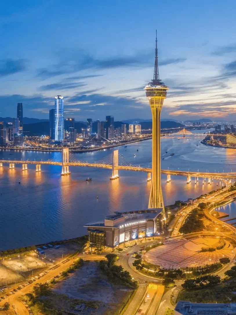 2e8540f3bfbdbf38cc9ac8f9d608f860-sz_476031