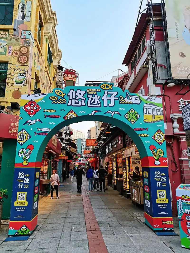 328fc90f4aec804c9226059ca4e00d80-sz_211400