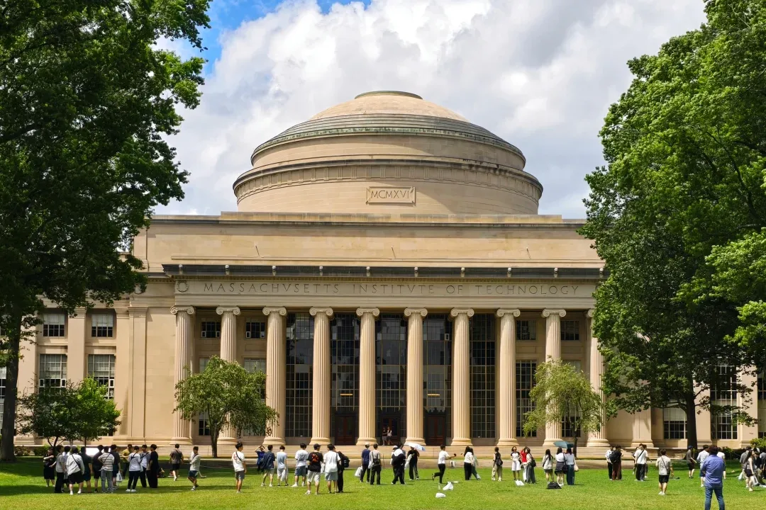 33e7f01076411ea00559d8e88559341b-sz_2973078 33e7f01076411ea00559d8e88559341b-sz_2973078