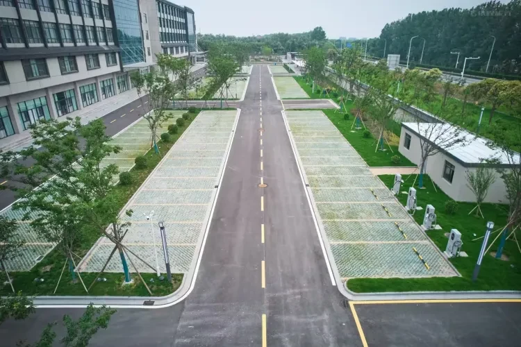 35319f5c75cd618a7e3c72fbdcea9648-sz_359146