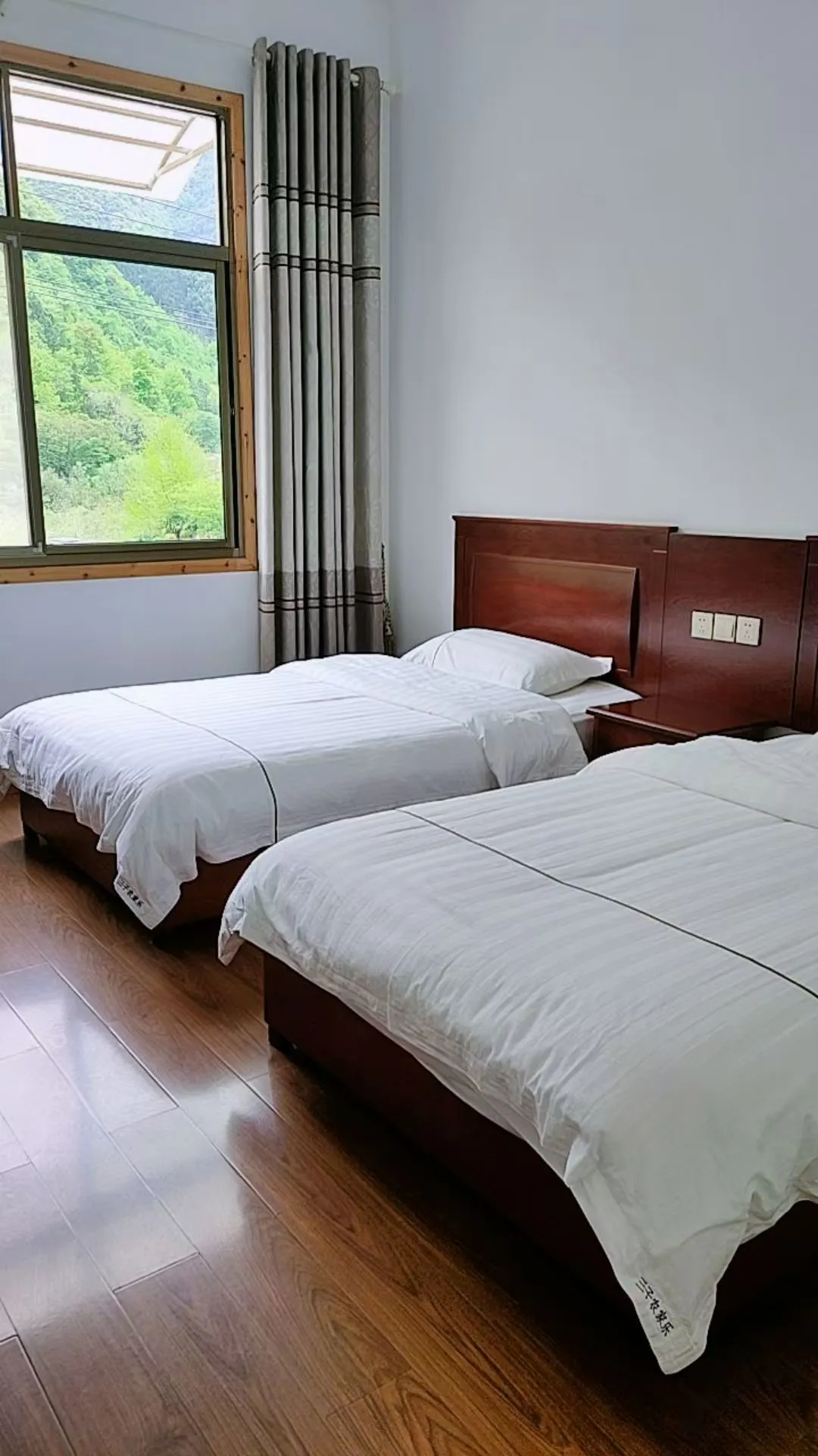 379149c9cab4f3306eacdaa19856d8d1-sz_211348