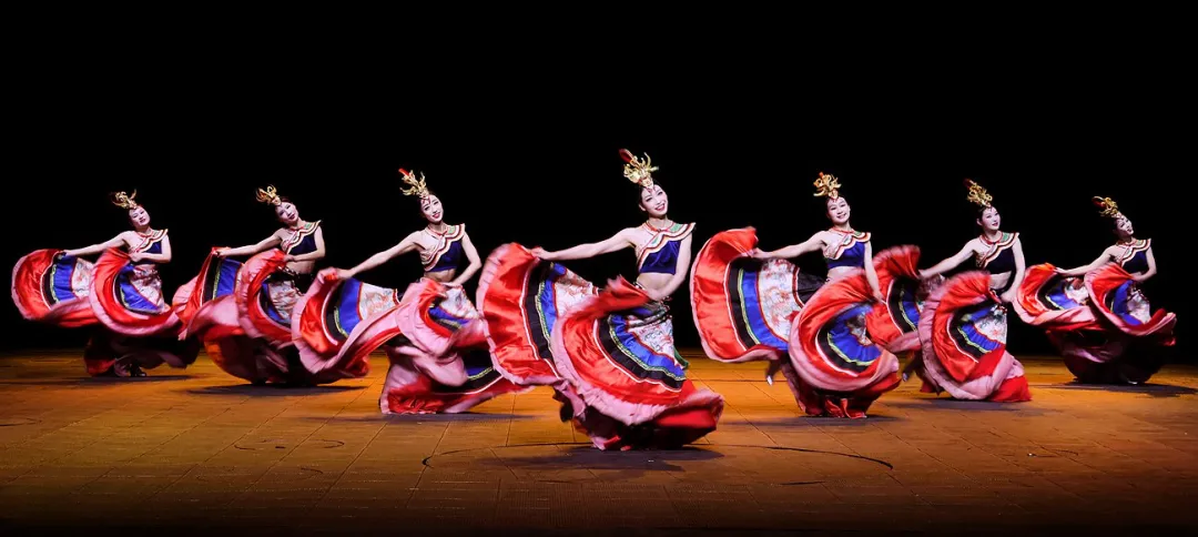 416a2096eb980f353f42ef9eae269e71-sz_1112056