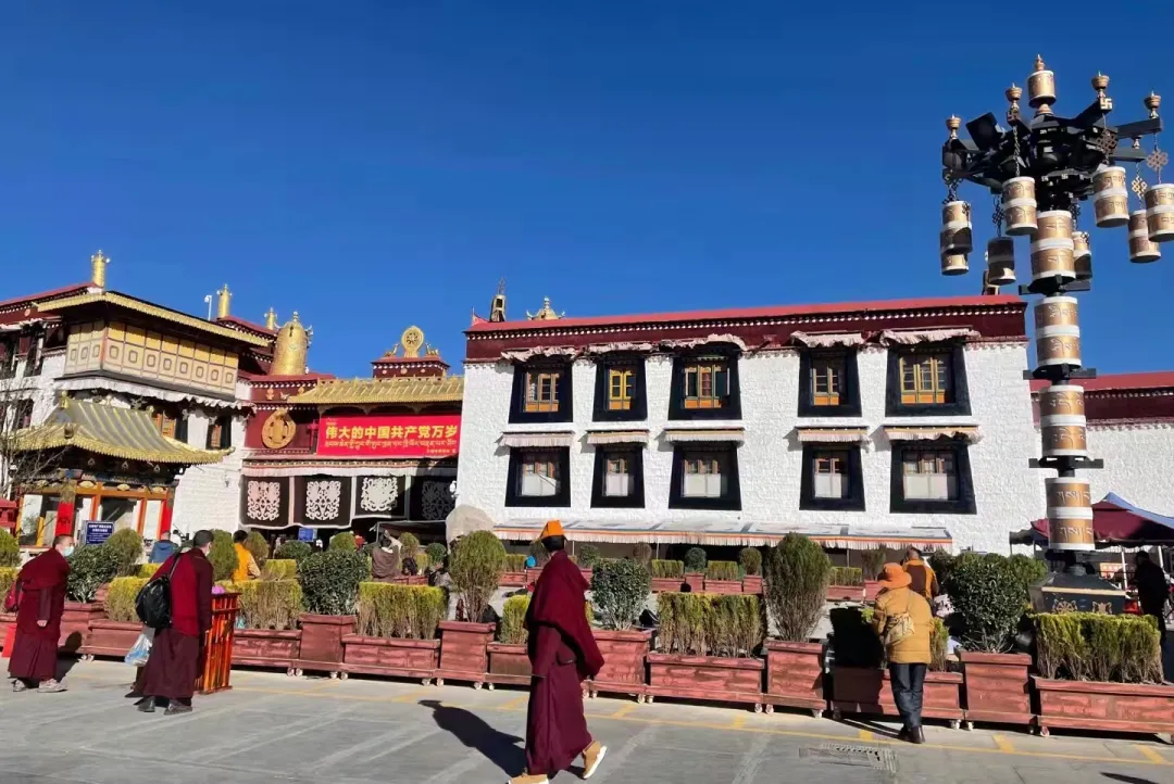 42354557df29e236a474d88ebb5762a7-sz_924896