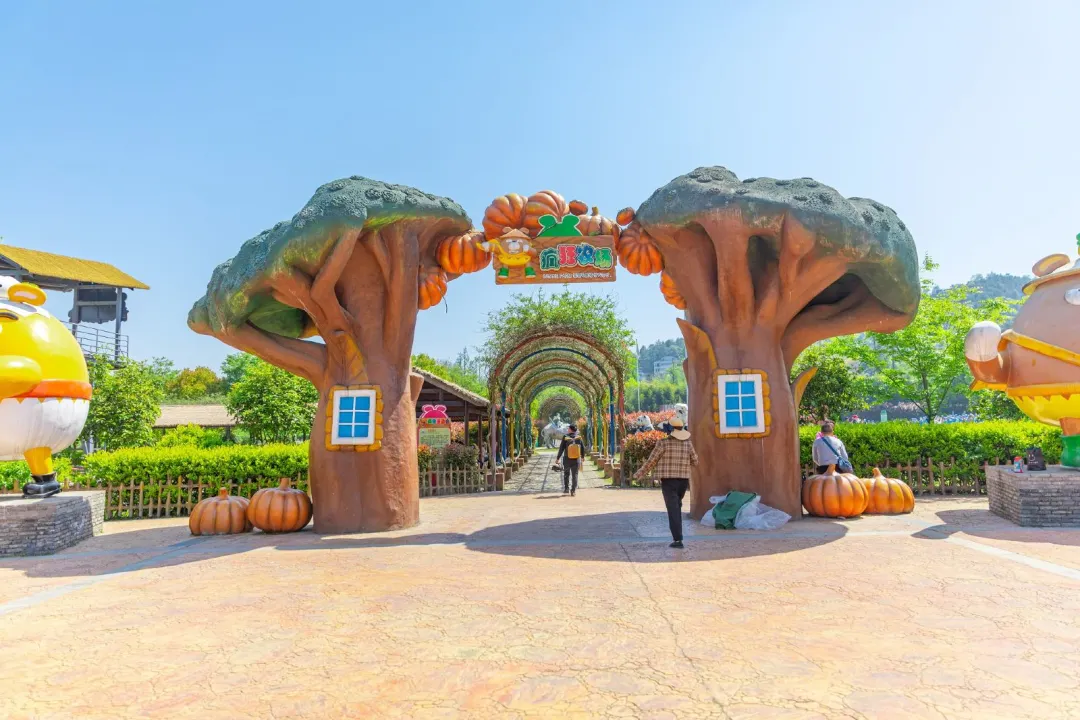 453da8d18542779e63794eb1ee9cb9ec-sz_301072