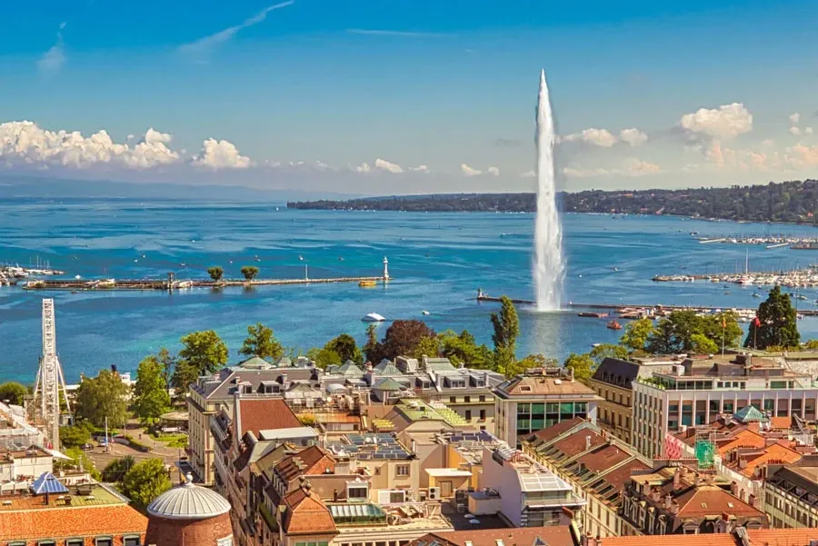 27800【新RS1湖光山色瑞士一地深度游10天7晚】一价全含·三雪山·双游船·双古堡·双景观列车·四星住宿·住温泉酒店·尝特色美食