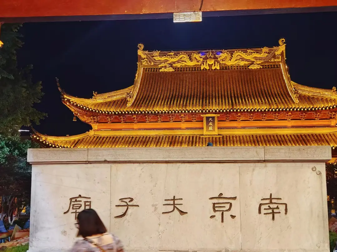 499ffd35a3cd9fbbd0d586df829e90bc-sz_305139